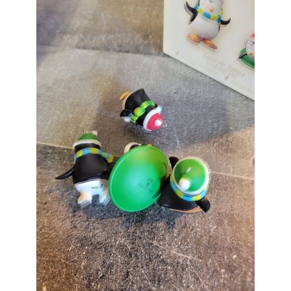 Hallmark 2008 Antarctic Antics South Pole Pals ornament Xmas Decor penguin minia - Picture 6 of 6